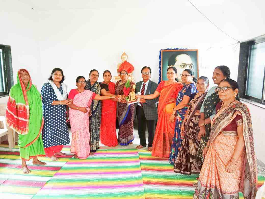 डॉक्टर बाबासाहेब आंबेडकर फाउंडेशनच्या वतीने पुरस्कार सोहळा संपन्न